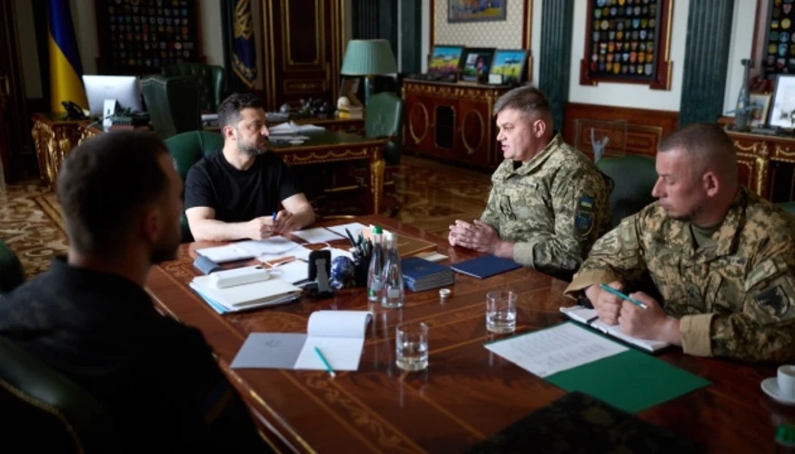 Хто доповідав Зеленському 21 липня: ролі Хмари, Паліси та командирів корпусів