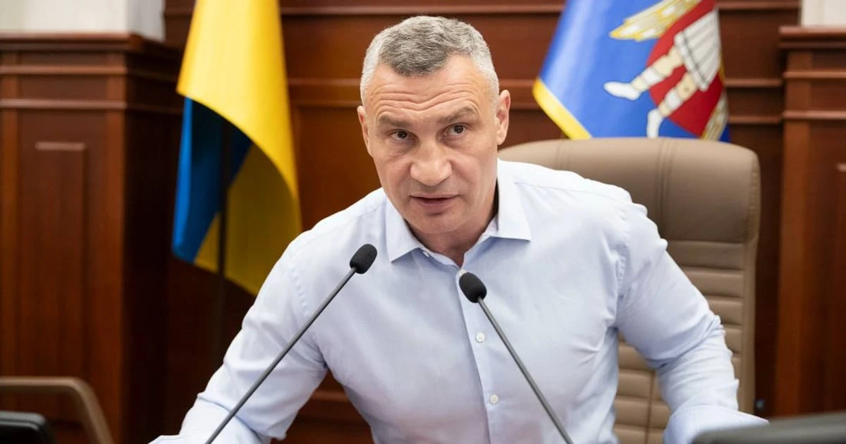 Кличко ініціював перегляд правил проїзду мостами Києва під час тривог