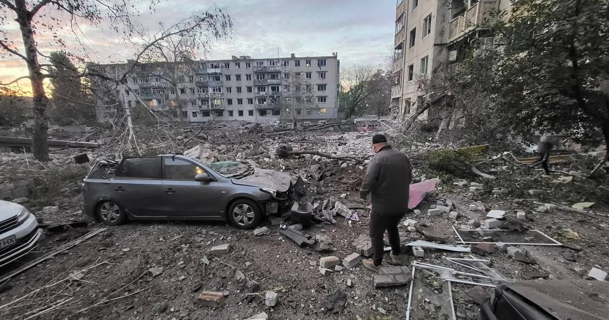 Кременчук під обстрілом: ракетний удар пошкодив житло та підприємство на Полтавщині