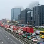 Затори в Києві та черги на автобус біля станції метро «Осокорки» 22 жовтня